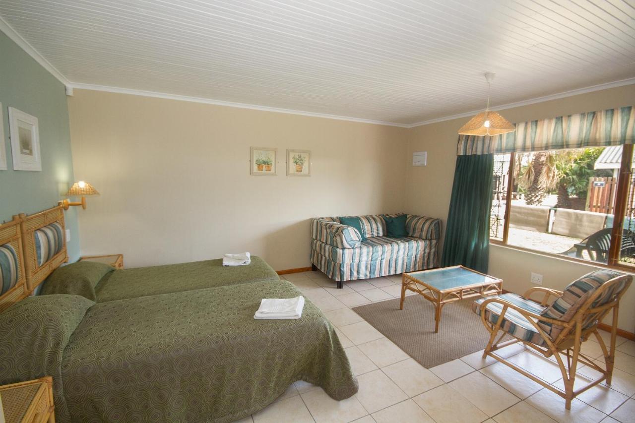 Pine Lodge Resort Port Elizabeth Exterior photo